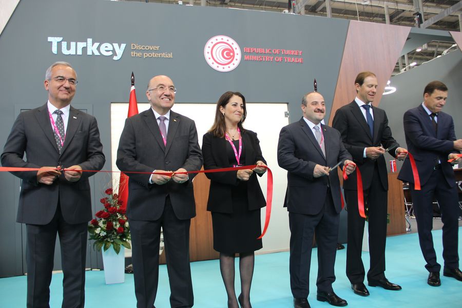 Türkiye’nin Makinecileri Innoprom Fuarı’nda Kapsamlı Tanıtım Çalışmaları Yaptı